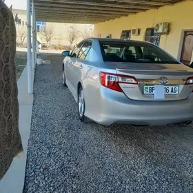 Toyota Camry 2014