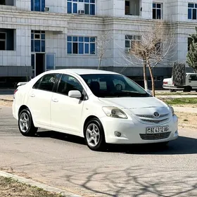Toyota Yaris 2008