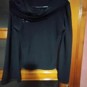 блузка черная