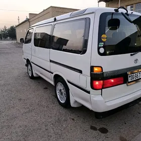 Toyota Hiace 1990