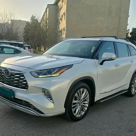 Toyota Highlander 2022