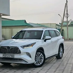 Toyota Highlander 2020
