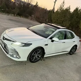 Toyota Camry 2023