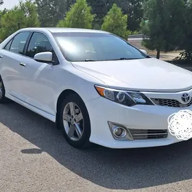 Toyota Camry 2013