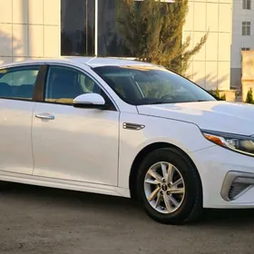 Kia Optima 2019