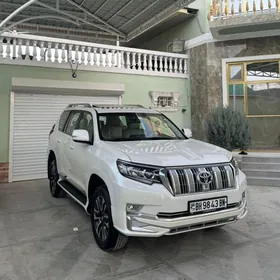Toyota Land Cruiser Prado 2023