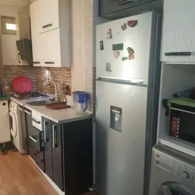 3мкр.3ком. 1эт.2входа 70м2