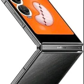 infinix zero flip