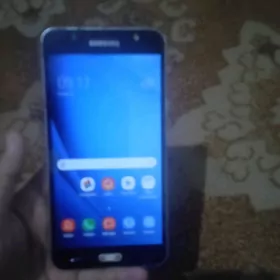 Samsung Galaxy J7 6