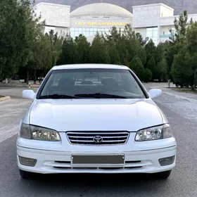 Toyota Camry 2000