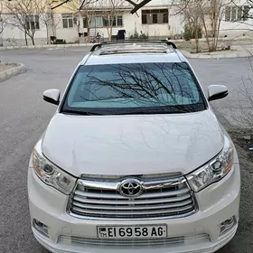 Toyota Highlander 2016