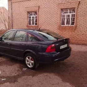 Opel Vectra 2000