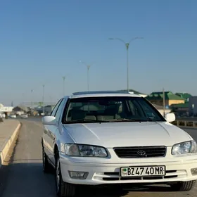 Toyota Camry 2000