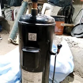 HITACHI КОМПРЕССОР