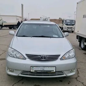 Toyota Camry 2005