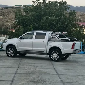 Toyota Hilux 2014