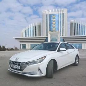 Hyundai Elantra 2021