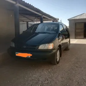 Toyota Sienna 2000