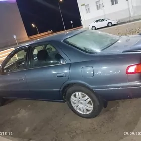 Toyota Camry 2001