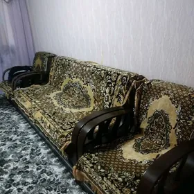 Диван и кресло