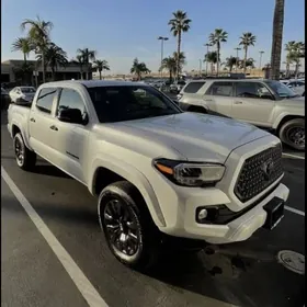 Toyota Tacoma 2021