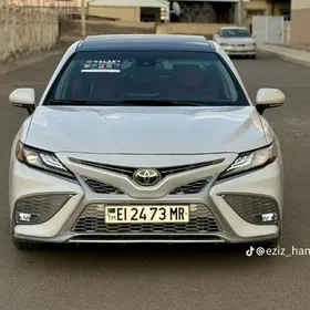 Toyota Camry 2021