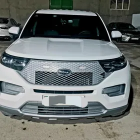 Ford Explorer 2021