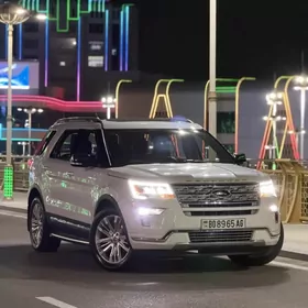 Ford Explorer 2019