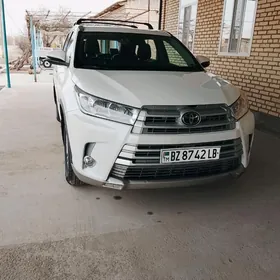 Toyota Highlander 2019