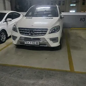 Mercedes-Benz ML400 2014