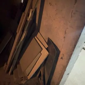 деревяшки,дрова ,доски, фанера