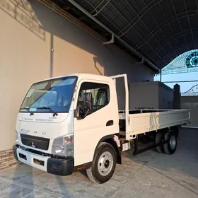 Mitsubishi Canter 2025