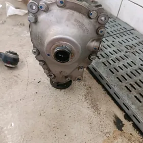 2013 BMW X5 REDUKTOR RYCAGY