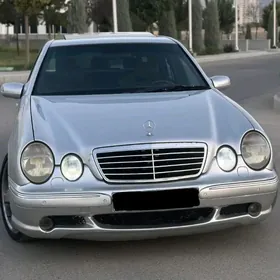 Mercedes-Benz E55 AMG 2000