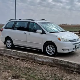 Toyota Sienna 2005
