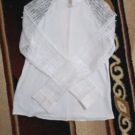 футболки , рубашки