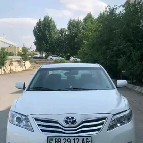 Toyota Camry 2010