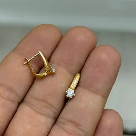 Gyzyl caga gulakhalka