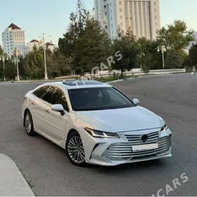 Toyota Avalon 2019