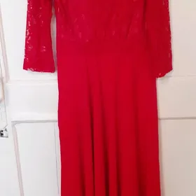 красное шифоновое платье