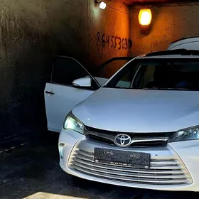 Toyota Camry 2017