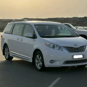 Toyota Sienna 2015