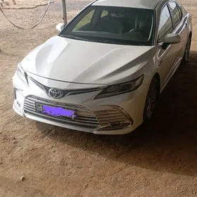 Toyota Camry 2020
