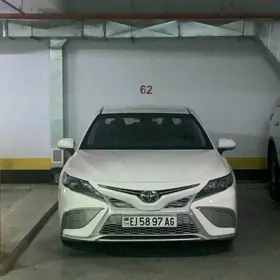 Toyota Camry 2022