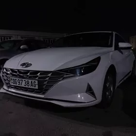 Hyundai Elantra 2021