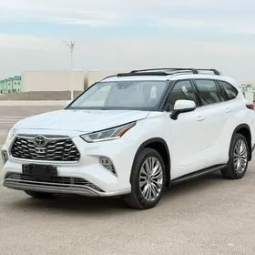 Toyota Highlander 2022