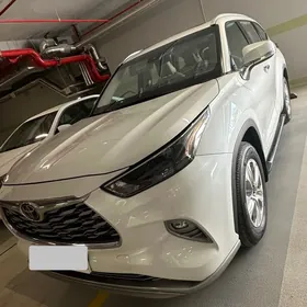 Toyota Highlander 2022