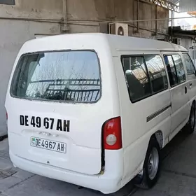 Hyundai H100 2002