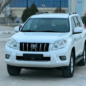 Toyota Land Cruiser Prado 2013