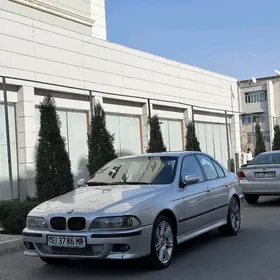 BMW E39 2000